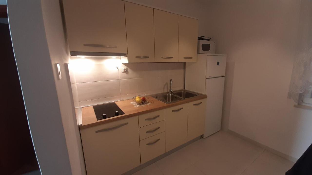 Apartments Kekica Novalja Bagian luar foto